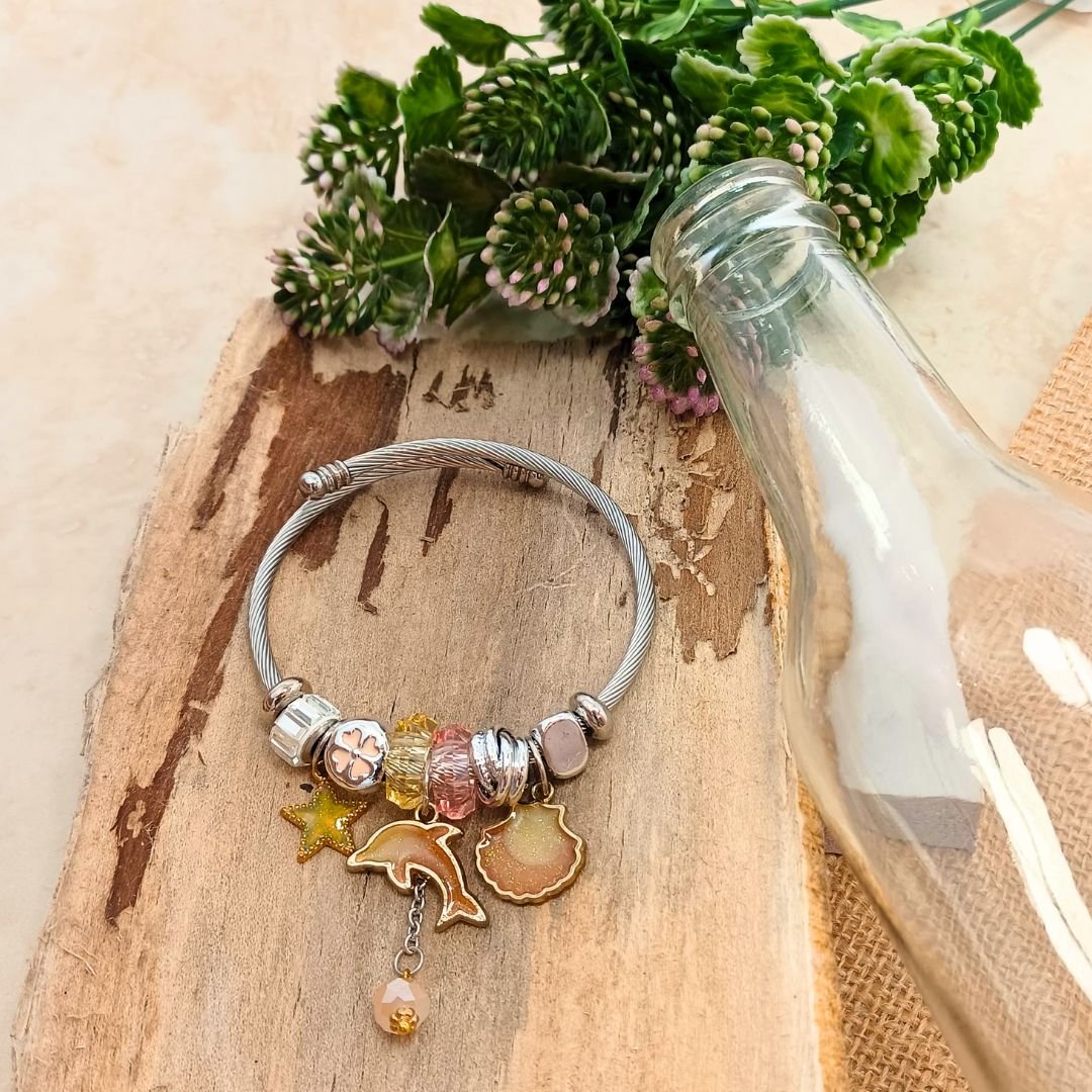 Daisy Charm Silver Bracelet | Elegant Floral Design - Image 2